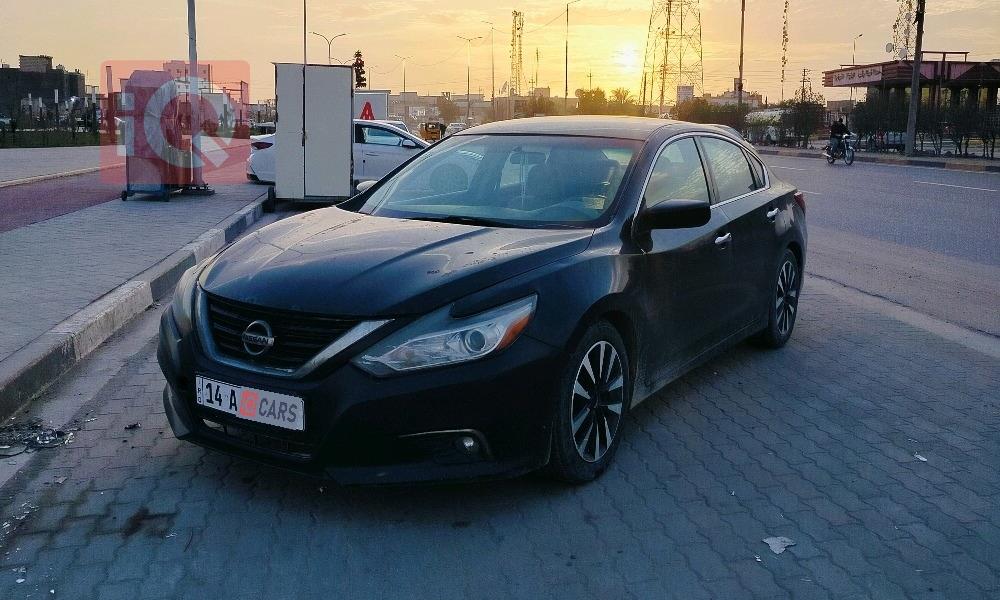 نيسان ألتيما